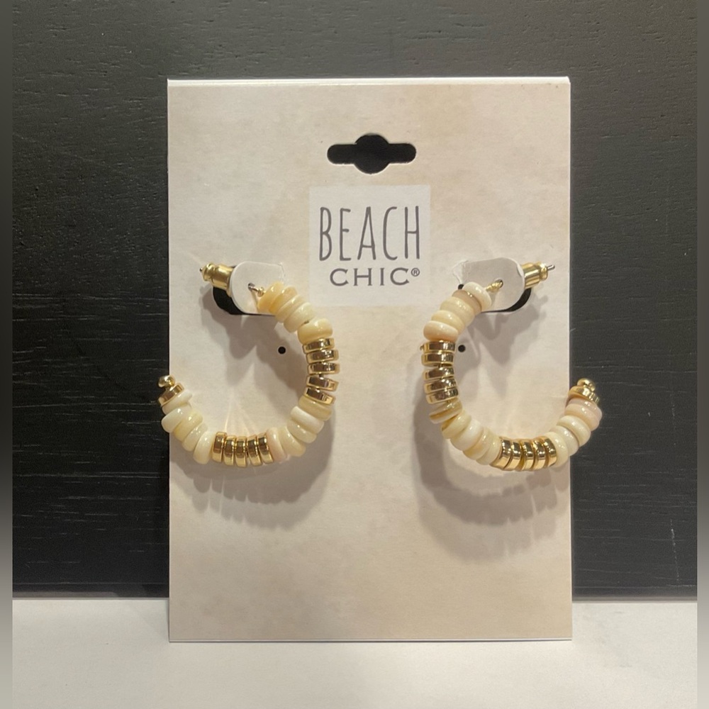 NWT Beach Chic Semi Hoop Beaded & Gold Tone Earrings #1033
